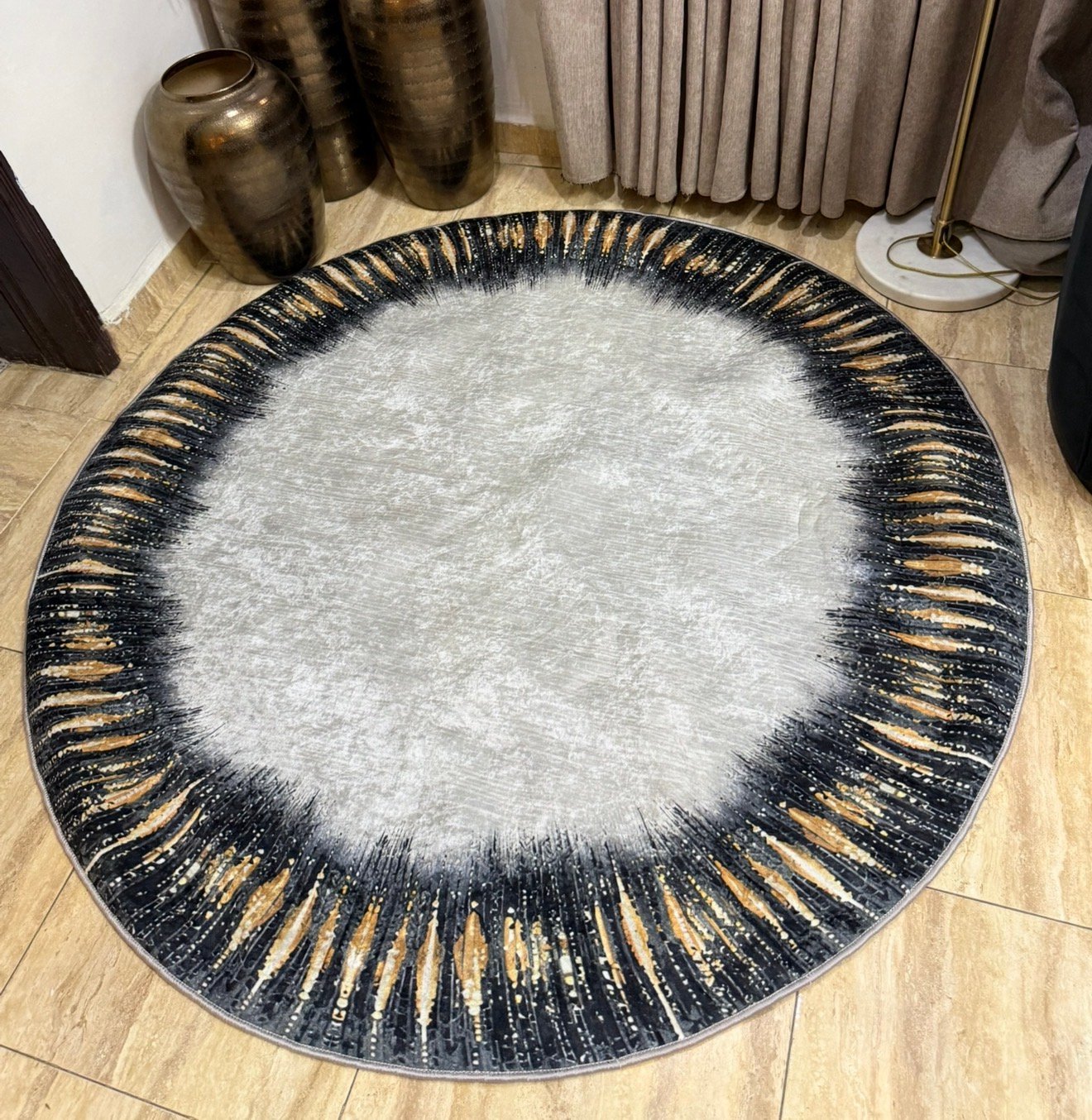Eclipse Edge Round Rug