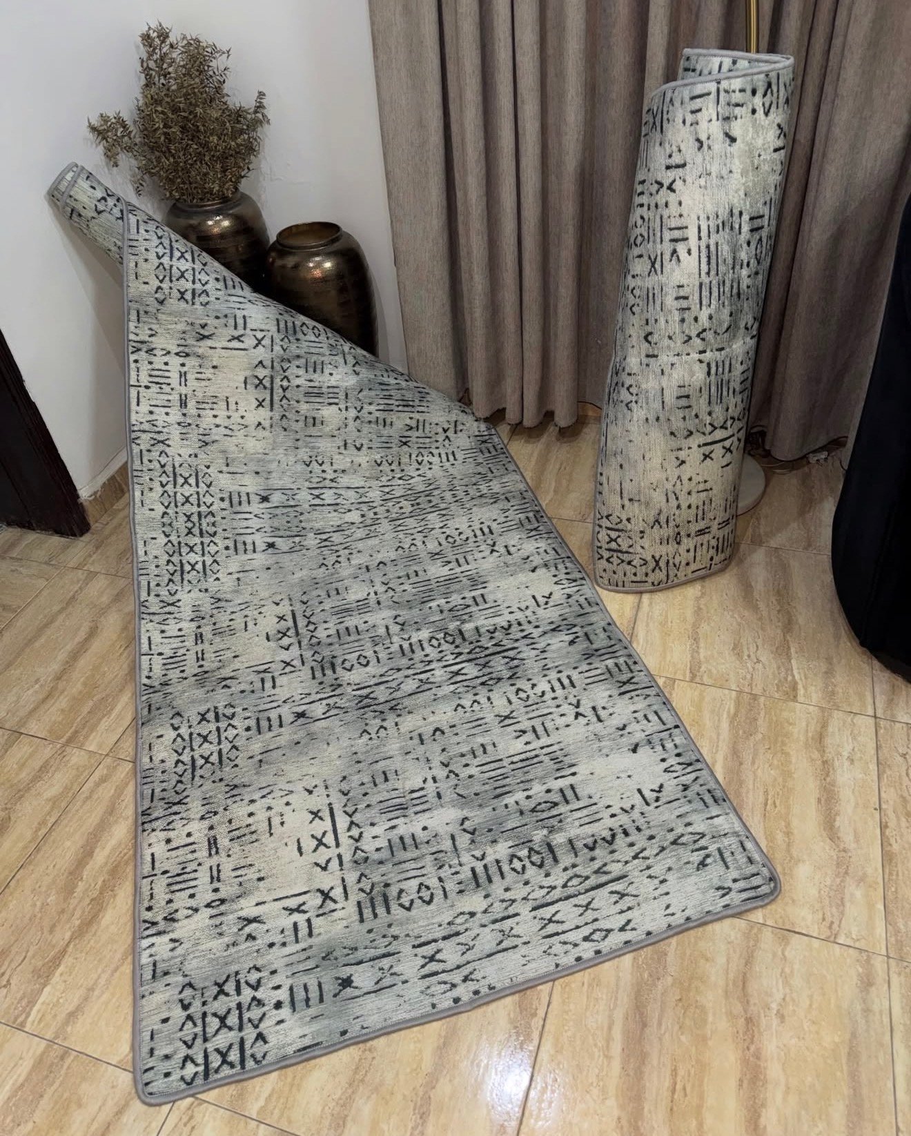 Nomad Script Rug
